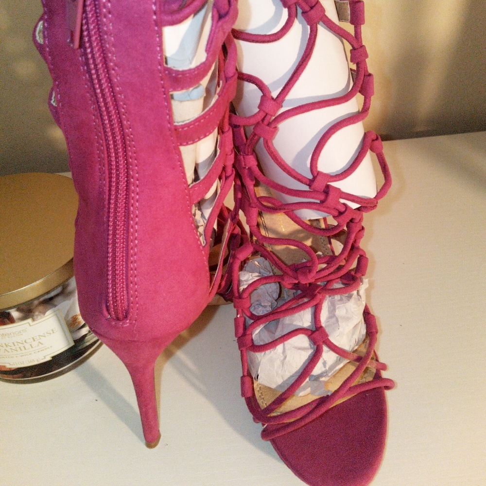 Fusia Strappy heels